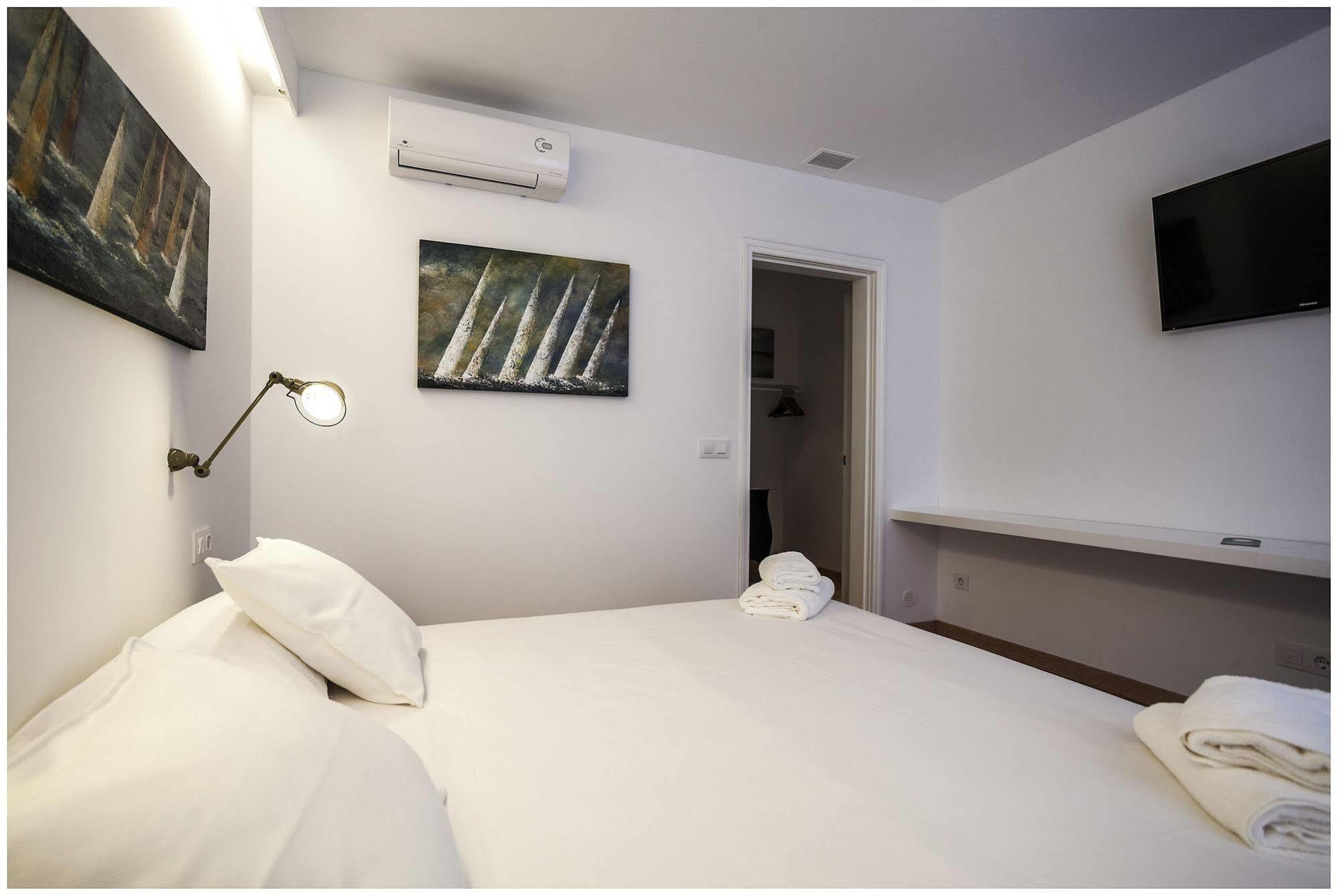 Cheap & Chic Hotel Ciutadella  Exteriér fotografie