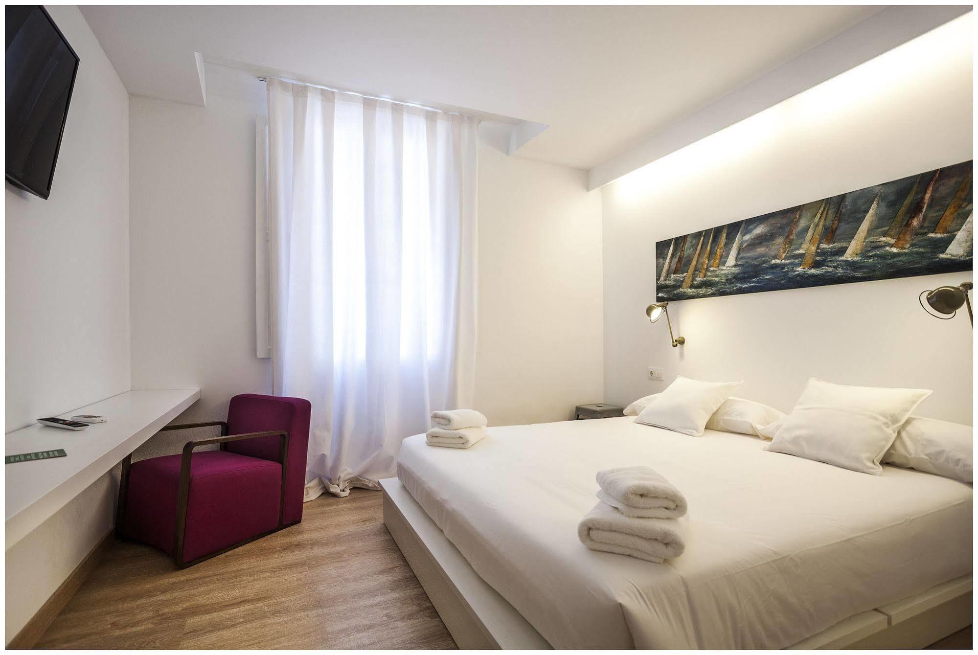 Cheap & Chic Hotel Ciutadella  Exteriér fotografie